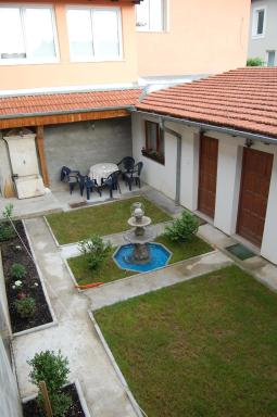 Apartments Castanea - Housity
