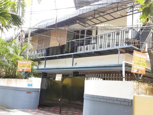 Paradise Inn Guest House - Housity