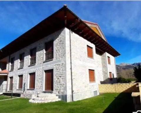 Montes de Lillo - Housity