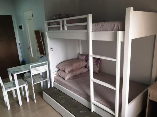 Staycation Unit in Studio City for Rent - Housity