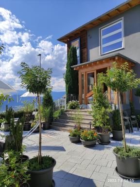 Hotel Villa Argentina Ronzone - Housity