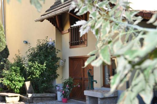 Strasbourg dans maison individuelle au calme - Housity