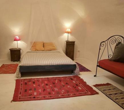 chambre d'inspiration marocaine au coeur du village perché de SUZE - Housity
