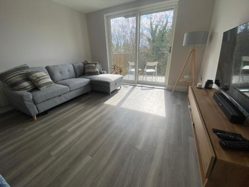 Luxury 1 bedroom apartment in Tunbridge Wells - Housity