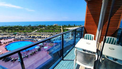 Sea View Metro City Appartment - Housity
