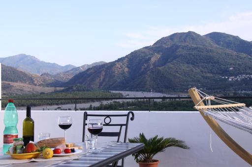 Casa Bianca Grande - Housity