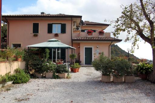 Il Pioppo - Housity
