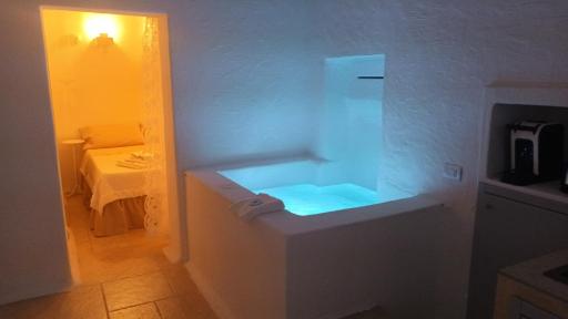 Lacy's Luxury Suite Ostuni - Housity