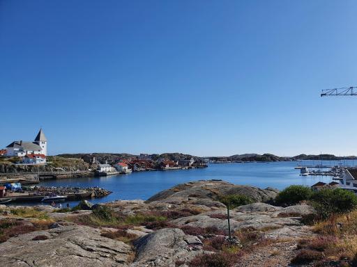 50 m till bad i centrala Skärhamn - Housity