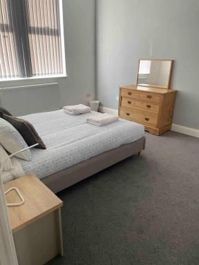 Newly refurbished one bedroom apartment - Housity