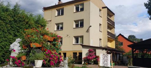 Willa Anna - Housity