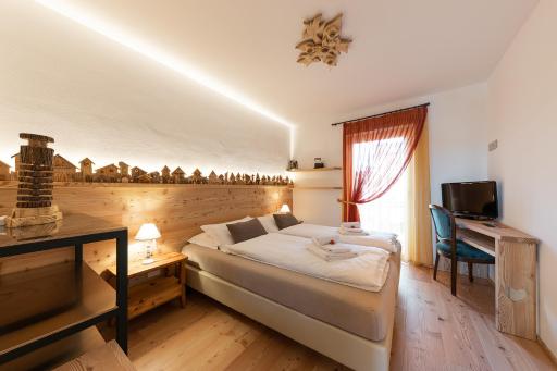 13 Comuni Ristorante E Albergo - Housity
