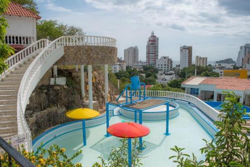 CASA 2, CONJUNTO JARDINES DE VILLA ROCA - Housity