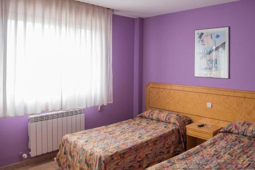 HOSTAL DON JAVIER - Housity