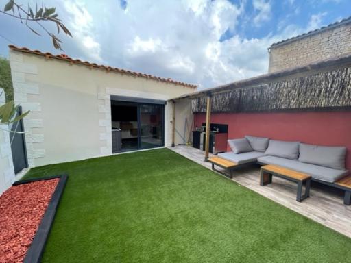 - Le Nuage - Unique, espace Spa privatif et jardin avec plancha et salon privatif, stationnement public gratuit - Housity