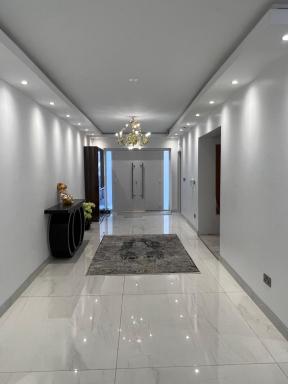 Luxury home in Hatch End - Housity