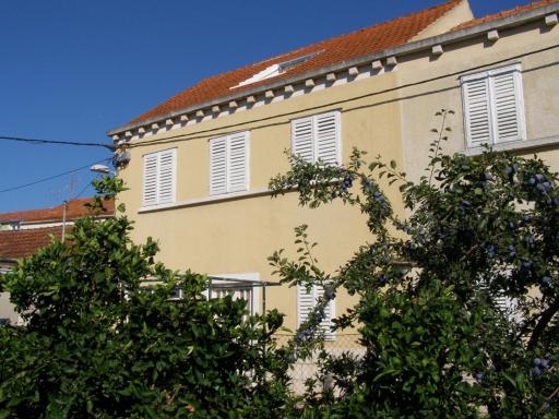 Apartments by the sea Vela Luka, Korcula - 4449 - Housity