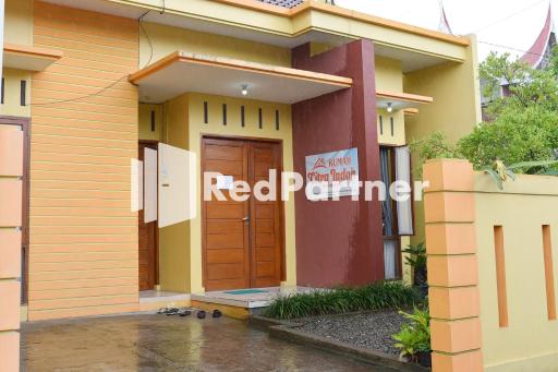 Homestay Rumah Citra Indah Syariah Mitra RedDoorz - Housity