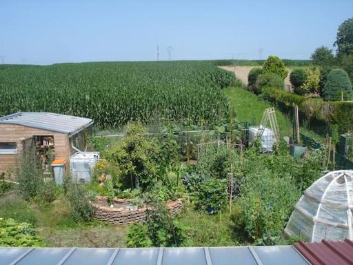 Maison calme et son jardin forêt comestible - Housity