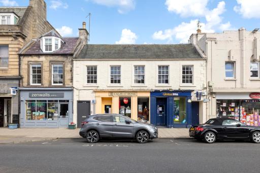 2 bedroom apartment on Peebles High Street - Housity