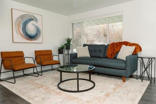 Cheerful 3 Bedroom near USU - Inspiring Memories - Housity
