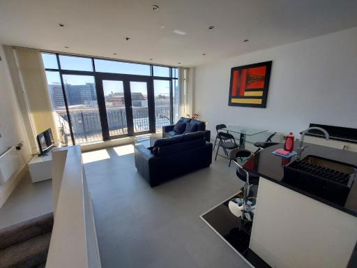 Feel At Home, Nottingham City Centre, Opposite Crowne Plaza - Housity