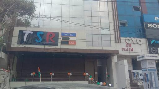 Hotel TSR By WB Inn - Housity