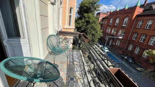 Pokój nr 17 - Housity