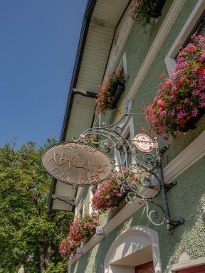 "Abfalter" - Apartments & Gästezimmer - Housity