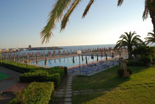 Hotel Baia Del Sole - Housity