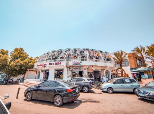 White House - Housity