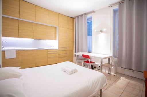 Cosy Studio near République - Housity
