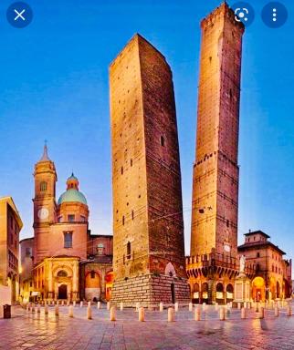 STOP&GO STATION BOLOGNA house self check-in Stazione AV- FIERA - Housity