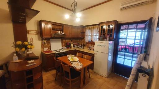 Adorable 2 floors two bedroom vacation maisonette - Housity