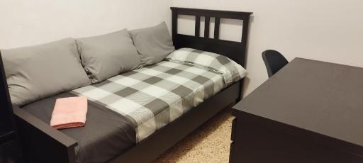 Apartamento entero con terraza en el centro de Rubí - Housity