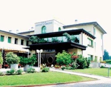 Hotel Corone - Housity