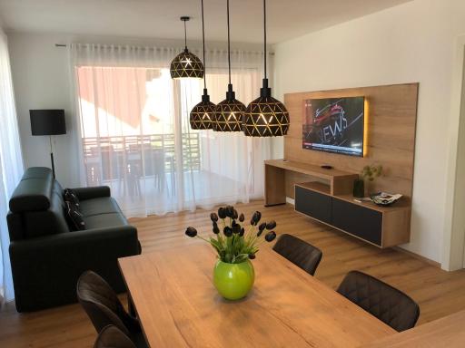 Jj City Apartment - Housity