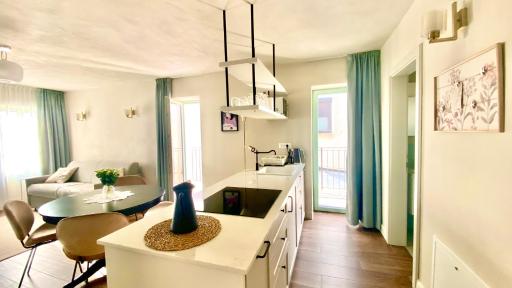 The Rooster Apartments - Housity