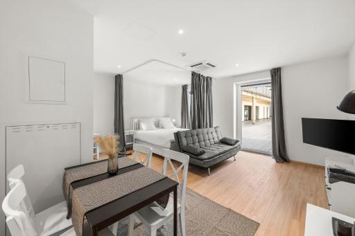 Boutique Space VIE #4o4 (The Presidential Suite) - Housity