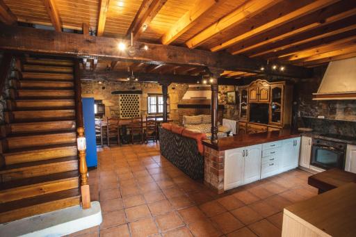 La Casa de Consuelo 3 - Housity