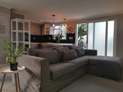 Gray Cottage - Housity