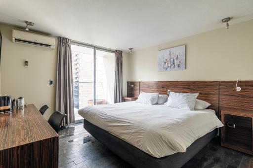 Habitacion Tribeca Super King con Wifi y Balcon - Housity