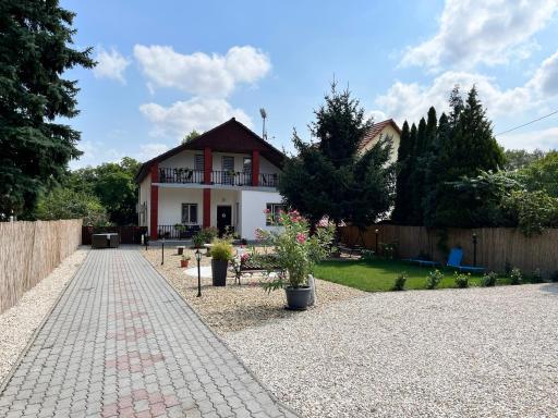 Babér Vendégház - Housity