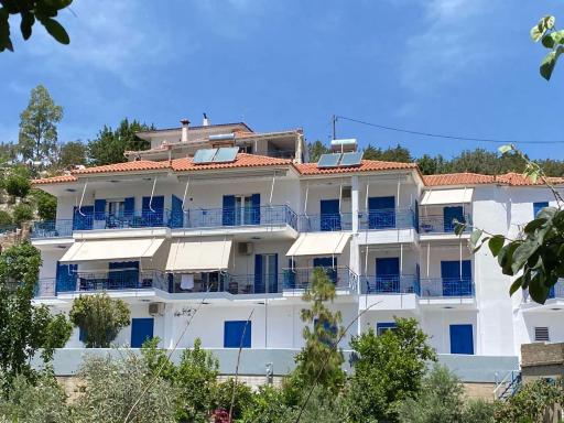 Matina Apartments Tyros - Housity