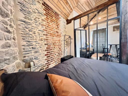 Les Suites de la Tour d'Embas - Housity