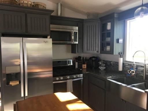 Modern Farmhouse/Executive Retreat Amador City, CA - Housity