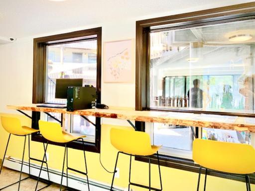 Banff International Hostel - Housity