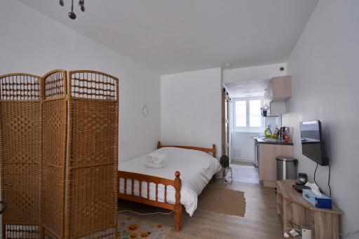 ELLIOT Une nuit à bord de Garonne - WIFI - Housity