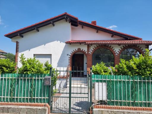 Villa mit Veranda in Ponzone für 6 Personen - Housity