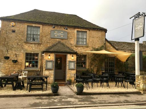 The Mousetrap Inn - Housity